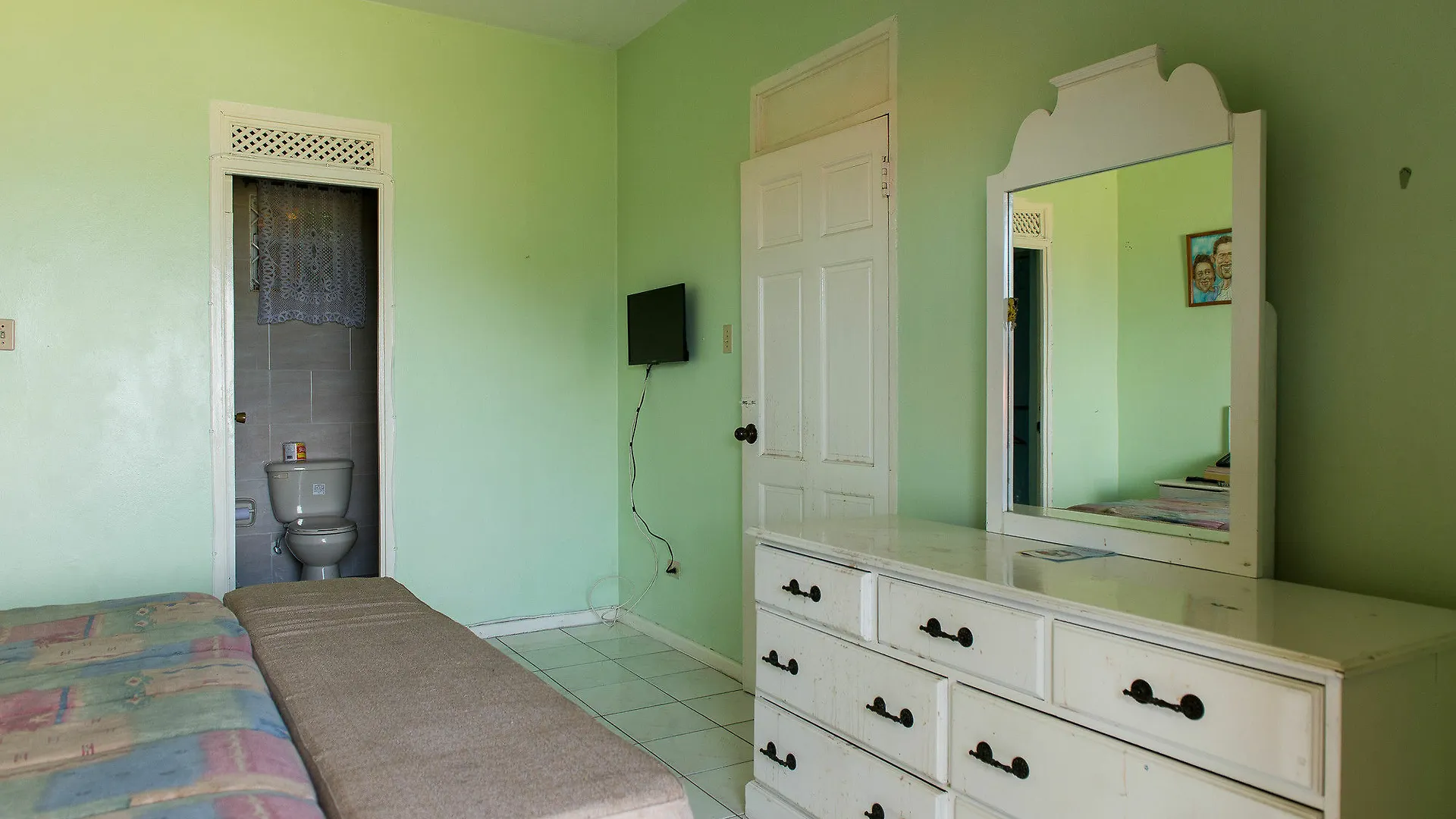 Rooms On The Hip Strip - Montego Bay 0*,  Jamaica