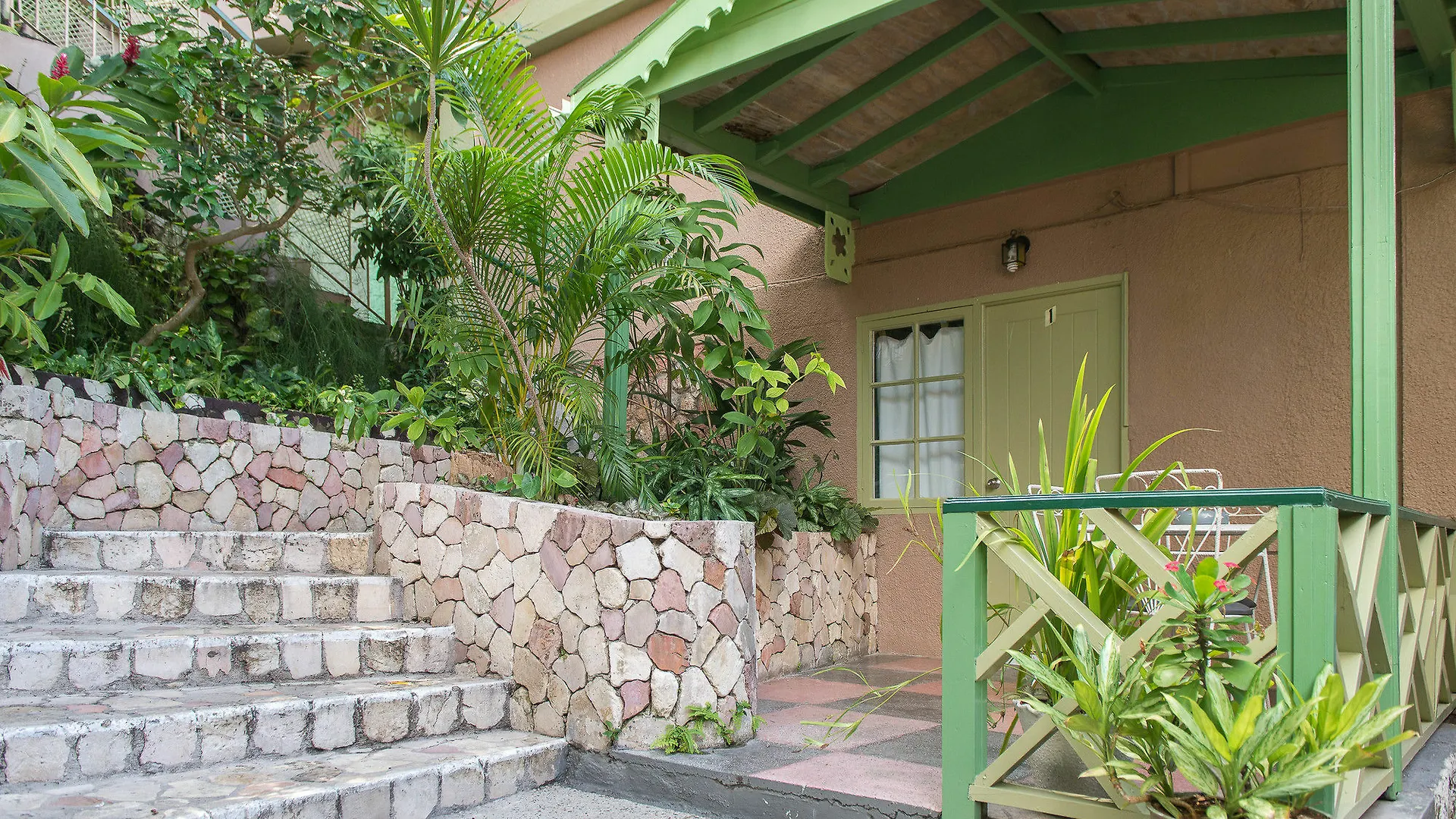 Apartman Rooms On The Hip Strip - Montego Bay